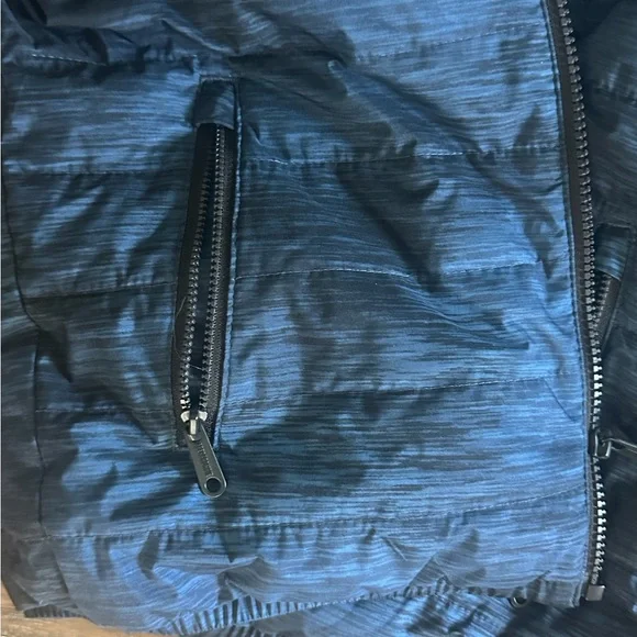 abercrombie kids Boy's Blue & Black Jacket Size 7/8 - Picture 3 of 10